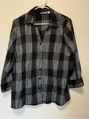 Croft & Barrow Black & White Checkered Ladies Blouse